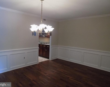 702 Towne Center Drive - Photo Thumbnail 15