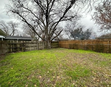 6302 Chesterfield Ave - Photo Thumbnail 21