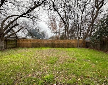 6302 Chesterfield Ave - Photo Thumbnail 22