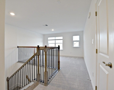 517 Scooter St - Photo Thumbnail 15