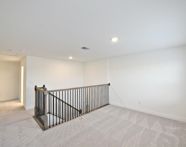 517 Scooter St - Photo Thumbnail 16