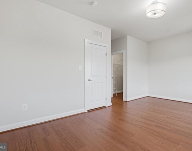 3589 Katherine Way - Photo Thumbnail 40