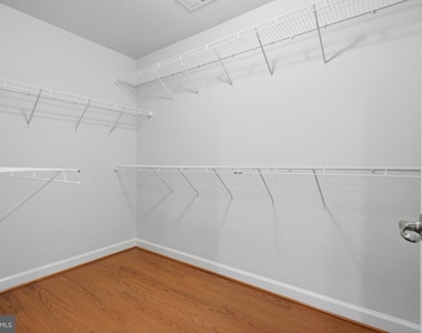 3589 Katherine Way - Photo Thumbnail 36