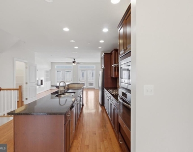3589 Katherine Way - Photo Thumbnail 22