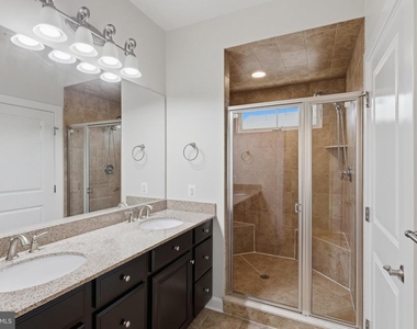 3589 Katherine Way - Photo Thumbnail 33