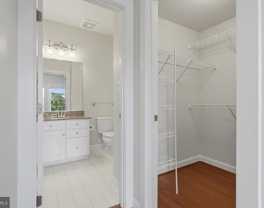 3589 Katherine Way - Photo Thumbnail 41