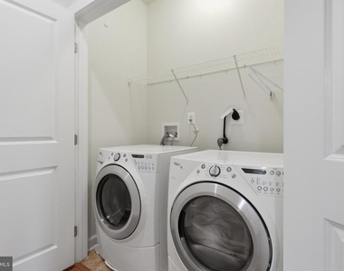 3589 Katherine Way - Photo Thumbnail 28