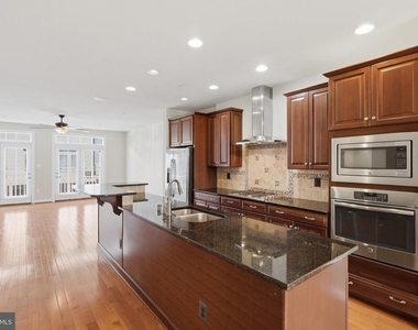 3589 Katherine Way - Photo Thumbnail 23