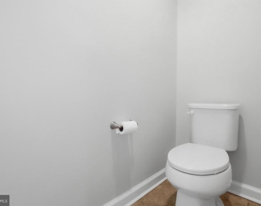 3589 Katherine Way - Photo Thumbnail 34