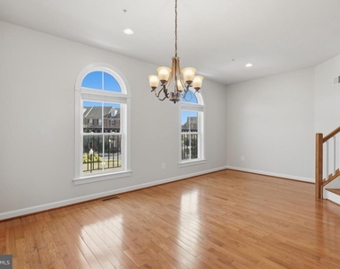 3589 Katherine Way - Photo Thumbnail 25
