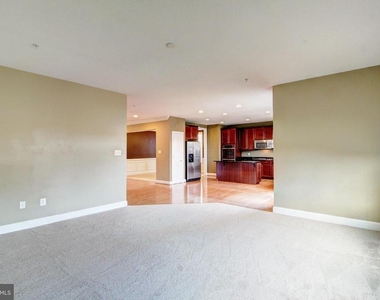 4105 Brushfield - Photo Thumbnail 6