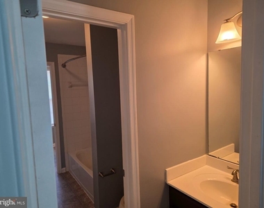 2873 Sweetbay Street - Photo Thumbnail 21