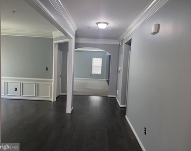 2873 Sweetbay Street - Photo Thumbnail 9