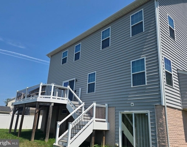 2873 Sweetbay Street - Photo Thumbnail 5