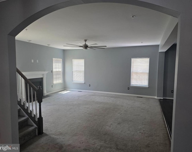 2873 Sweetbay Street - Photo Thumbnail 10