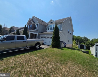 2873 Sweetbay Street - Photo Thumbnail 6