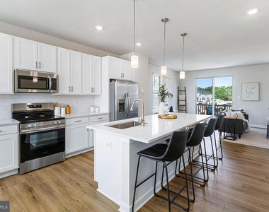 2487 Avesta - Photo Thumbnail 2