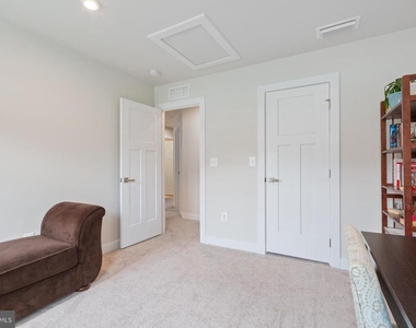 8378 Legacy Circle - Photo Thumbnail 28