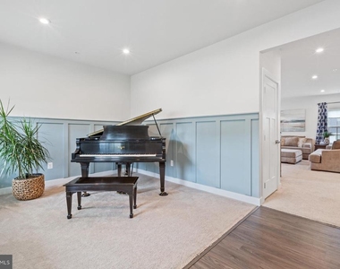 8378 Legacy Circle - Photo Thumbnail 2