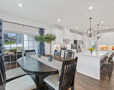 8378 Legacy Circle - Photo Thumbnail 9