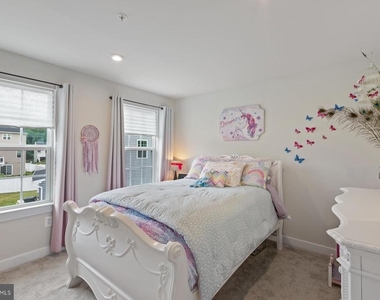 8378 Legacy Circle - Photo Thumbnail 23