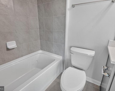 29 Merion Avenue - Photo Thumbnail 20