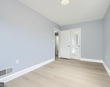 1902 Kelmore Road - Photo Thumbnail 9