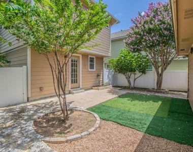 824 Palo Duro Dr - Photo Thumbnail 23