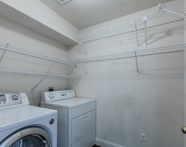824 Palo Duro Dr - Photo Thumbnail 20