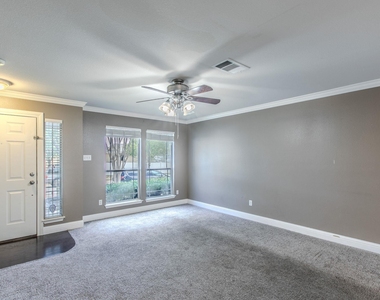 824 Palo Duro Dr - Photo Thumbnail 4