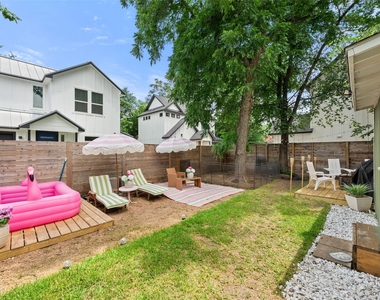1103 Brass St - Photo Thumbnail 21