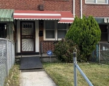 2709 E Hoffman Street - Photo Thumbnail 1