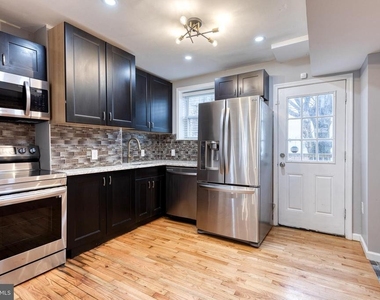 634 Wyeth Street - Photo Thumbnail 3