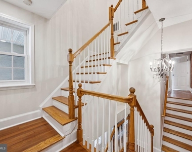 1814 E Pratt Street - Photo Thumbnail 20