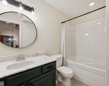 1814 E Pratt Street - Photo Thumbnail 18