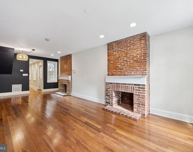 1814 E Pratt Street - Photo Thumbnail 4