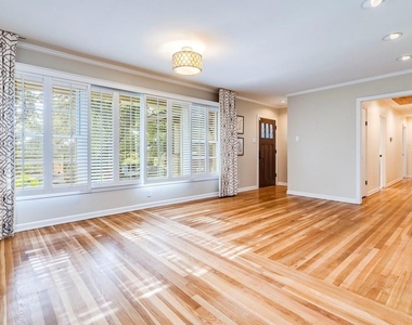 404 Almarion Dr - Photo Thumbnail 5