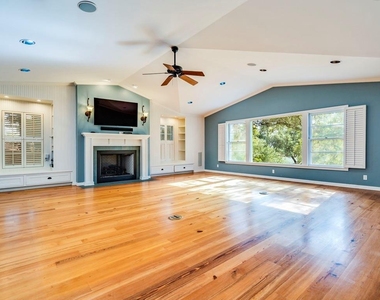 404 Almarion Dr - Photo Thumbnail 10