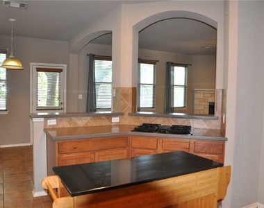 507 Las Colinas Dr - Photo Thumbnail 6