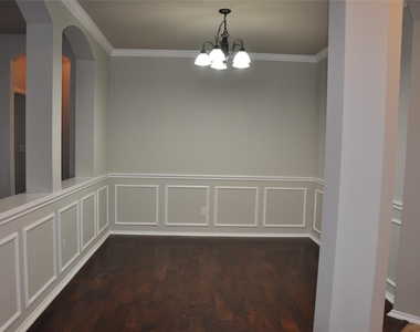 507 Las Colinas Dr - Photo Thumbnail 7