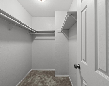 3627 Menchaca Rd - Photo Thumbnail 18