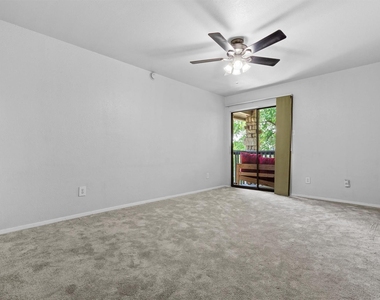 3627 Menchaca Rd - Photo Thumbnail 14