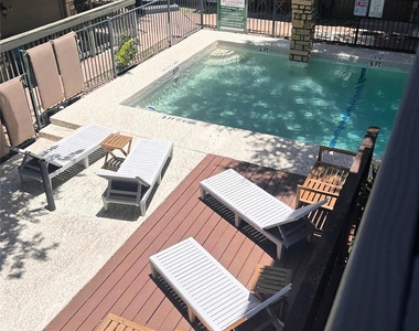 3627 Menchaca Rd - Photo Thumbnail 10