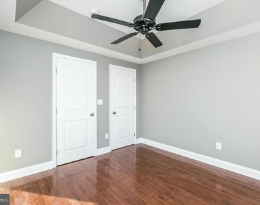 1505 Clarkson Street - Photo Thumbnail 10