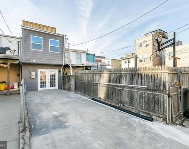 1505 Clarkson Street - Photo Thumbnail 27