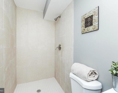 1505 Clarkson Street - Photo Thumbnail 25
