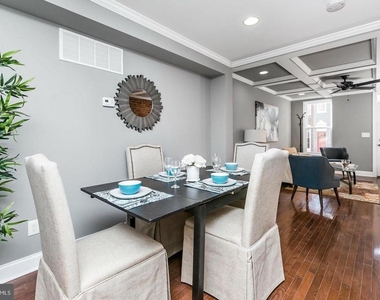 1505 Clarkson Street - Photo Thumbnail 2