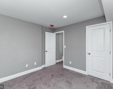 1505 Clarkson Street - Photo Thumbnail 23