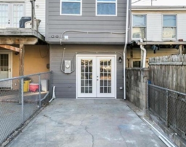 1505 Clarkson Street - Photo Thumbnail 26