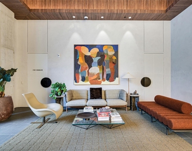 610 Davis St - Photo Thumbnail 14
